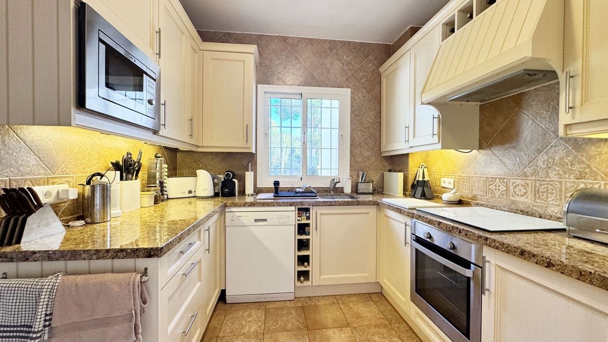 4 camera da letto Appartamento in vendita in Benahavis con piscina - 695.000 € (Rif: 10088431)