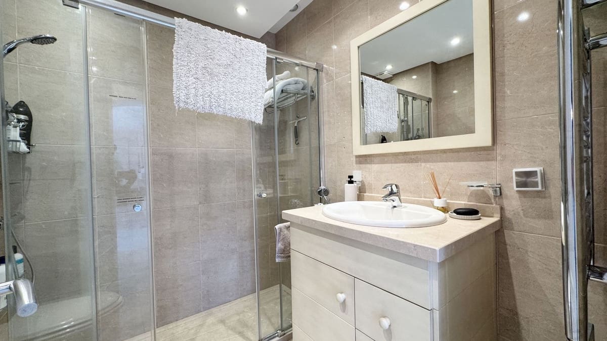 4 camera da letto Appartamento in vendita in Benahavis con piscina - 695.000 € (Rif: 10088431)
