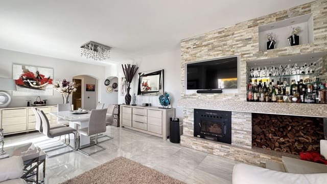 4 chambre Appartement à vendre à Benahavís avec piscine - 695 000 € (Ref: 10088431)