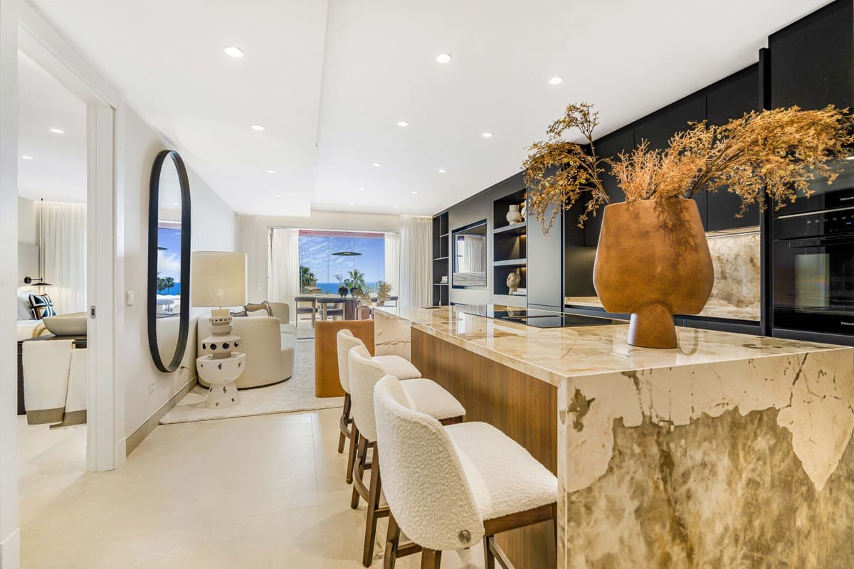 3 sovrum Lägenhet till salu i Estepona med pool - 2 395 000 € (Ref: 10088435)