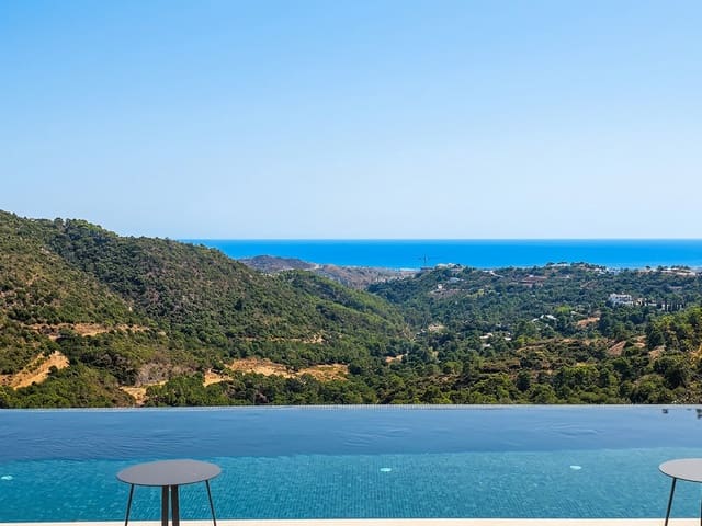5 bedroom Villa for sale in Benahavís with pool garage - € 3,875,000 (Ref: 10088436)