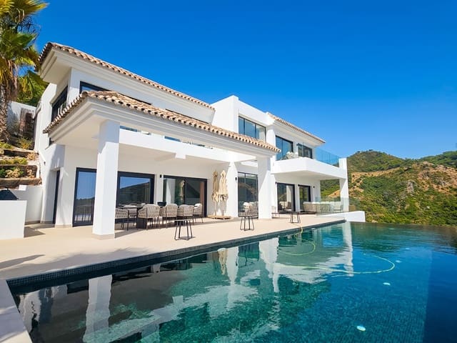 5 bedroom Villa for sale in Benahavís with pool garage - € 3,875,000 (Ref: 10088436)