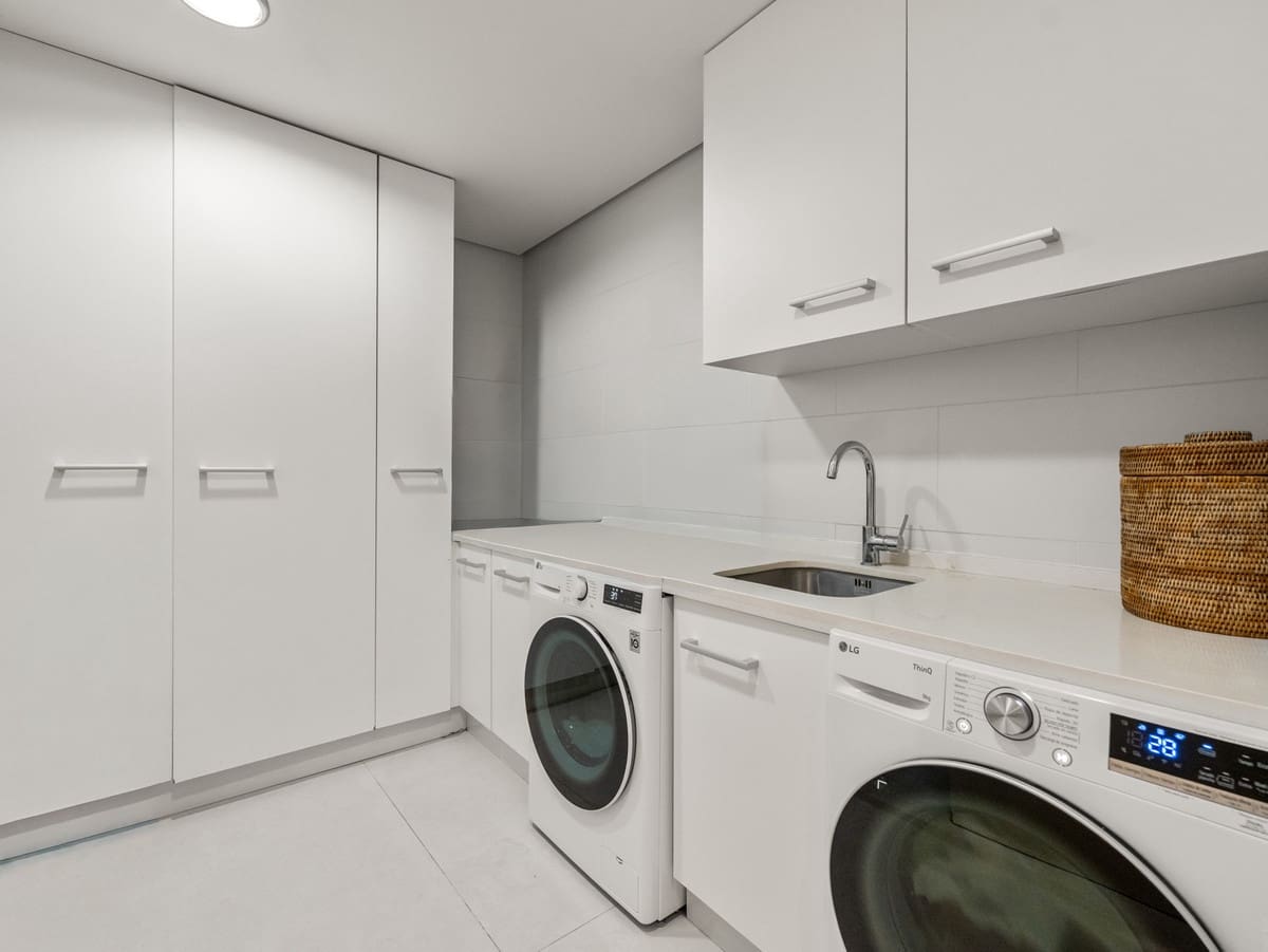 5 quarto Moradia para venda em Golden Mile com piscina - 3 250 000 € (Ref: 10094010)