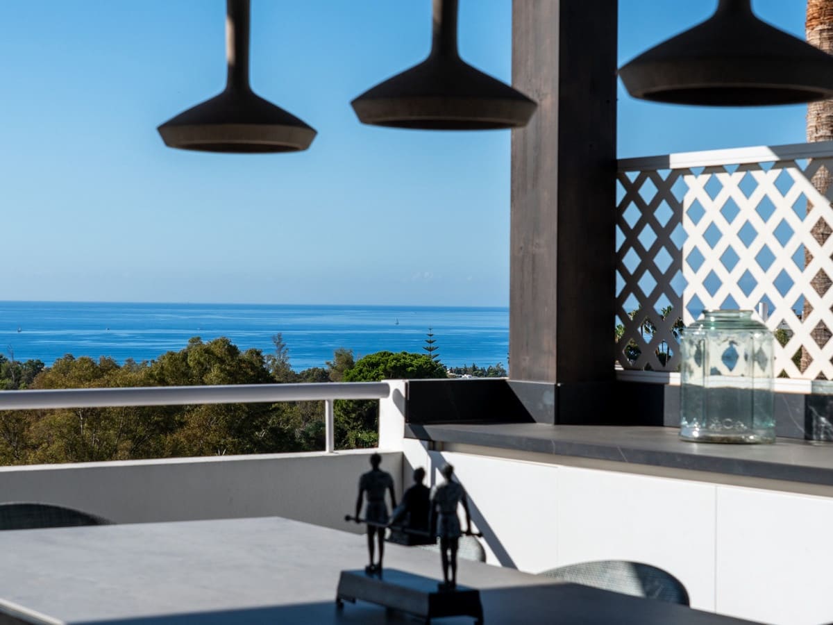 5 quarto Moradia para venda em Golden Mile com piscina - 3 250 000 € (Ref: 10094010)