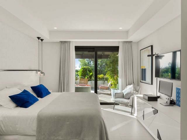 5 quarto Moradia para venda em Golden Mile, Marbella com piscina - 3 250 000 € (Ref: 10094010)