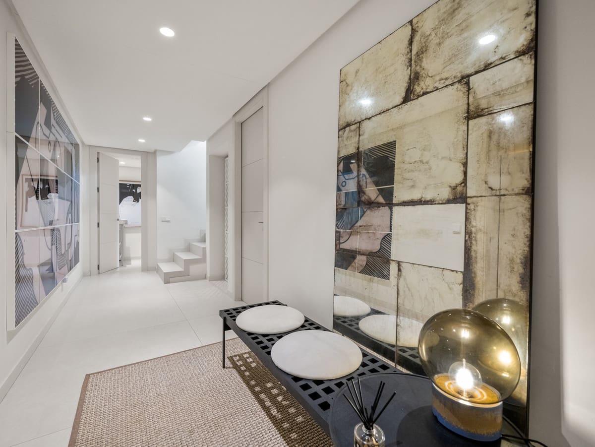 5 quarto Moradia para venda em Golden Mile com piscina - 3 250 000 € (Ref: 10094010)