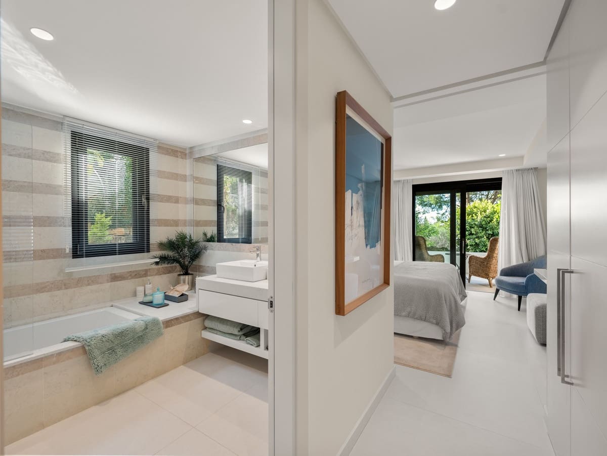 5 quarto Moradia para venda em Golden Mile com piscina - 3 250 000 € (Ref: 10094010)