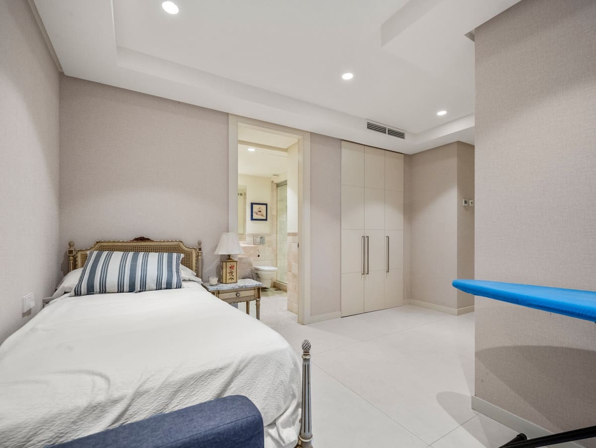 5 quarto Moradia para venda em Golden Mile com piscina - 3 250 000 € (Ref: 10094010)