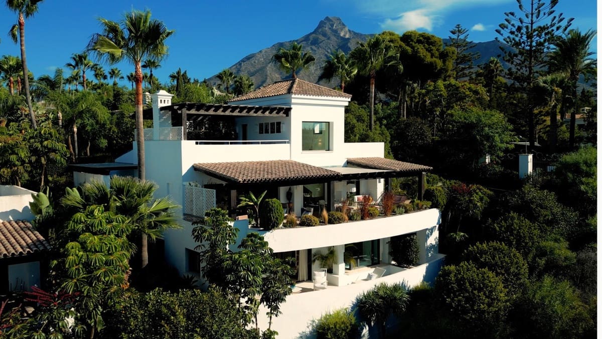 5 quarto Moradia para venda em Golden Mile com piscina - 3 250 000 € (Ref: 10094010)