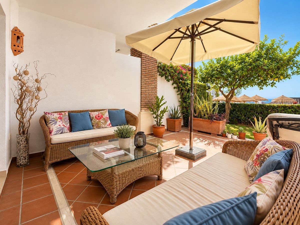 2 slaapkamer Appartement te koop in Los Arqueros met zwembad garage - € 475.000 (Ref: 10094011)