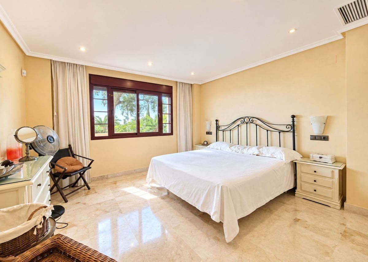 2 quarto Apartamento para venda em La Mairena com piscina garagem - 445 000 € (Ref: 10094012)