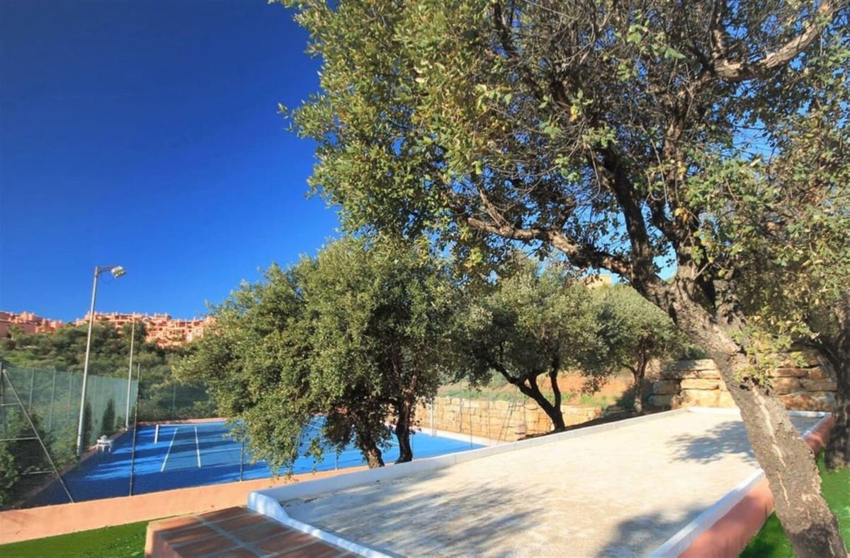 2 quarto Apartamento para venda em La Mairena com piscina garagem - 445 000 € (Ref: 10094012)