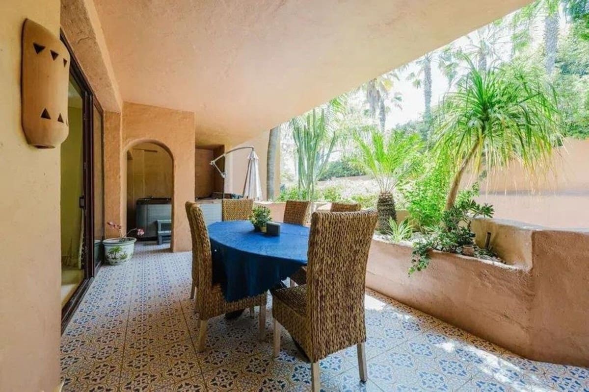 2 soveværelse Lejlighed til salg i Estepona med swimmingpool garage - € 1.100.000 (Ref: 10094014)