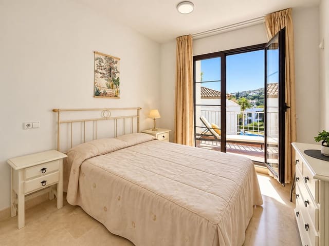 3 soveværelse Lejlighed til salg i Los Arqueros, Benahavís med swimmingpool garage - € 475.000 (Ref: 10094016)