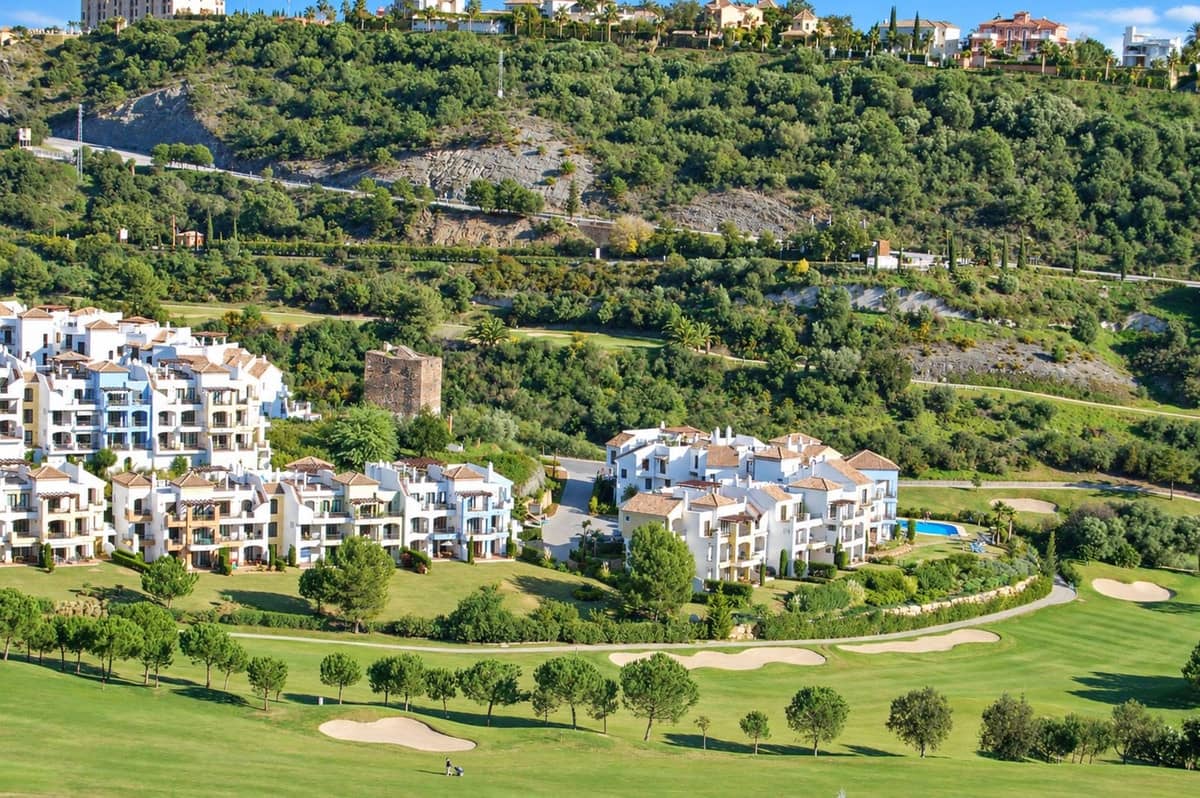 3 soveværelse Lejlighed til salg i Los Arqueros med swimmingpool garage - € 475.000 (Ref: 10094016)