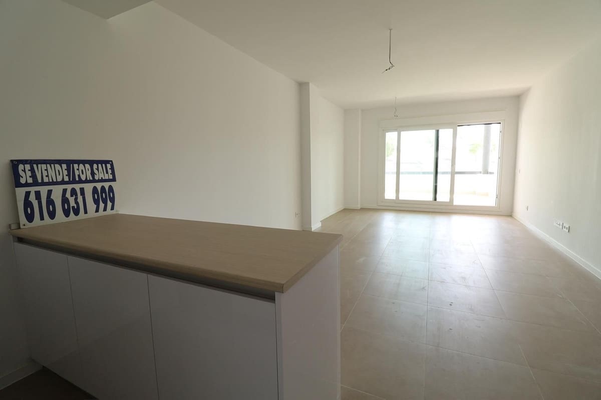 3 sypialnia Apartament na sprzedaż w El Chaparral z basenem garażem - 525 000 € (Ref: 10094019)