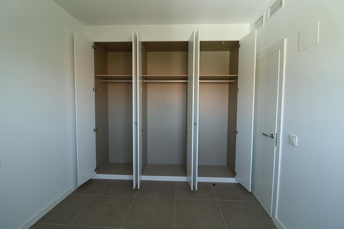 3 sypialnia Apartament na sprzedaż w El Chaparral z basenem garażem - 525 000 € (Ref: 10094019)