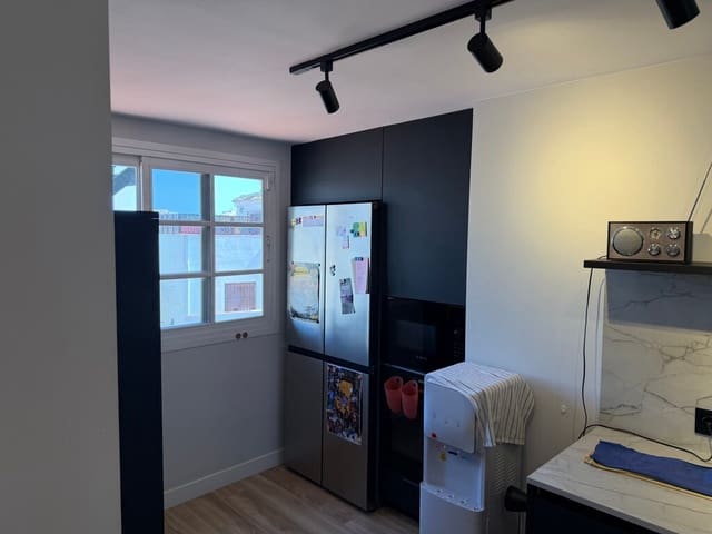 3 slaapkamer Appartement te koop in Fuengirola - € 420.000 (Ref: 10094021)