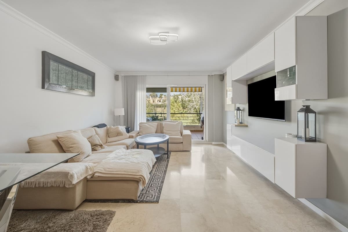 2 soveværelse Lejlighed til salg i San Pedro de Alcantara med swimmingpool garage - € 525.000 (Ref: 10094022)
