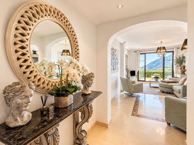 Apartamento de 3 habitaciones en Los Arqueros, Benahavís en venta con piscina - 585.000 € (Ref: 10097272)