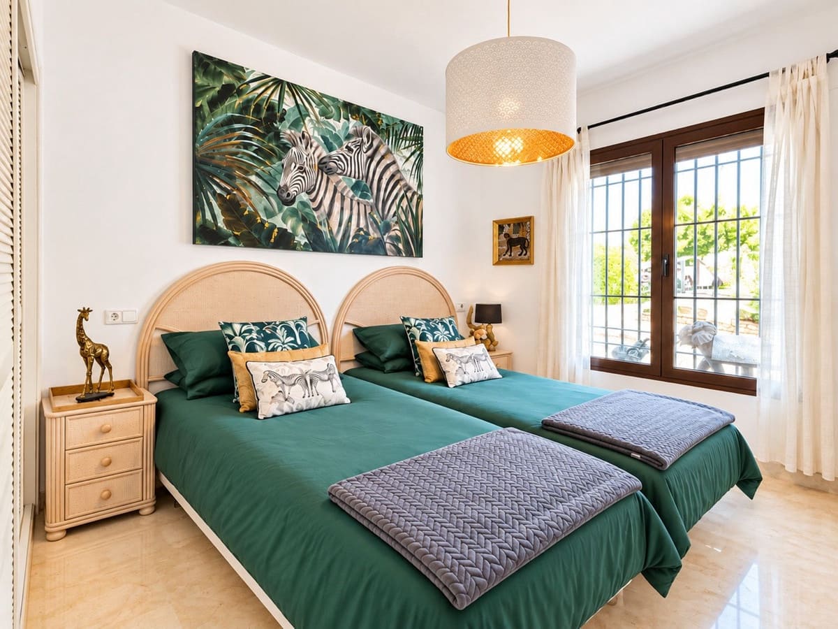 Apartamento de 3 habitaciones en Los Arqueros en venta con piscina - 585.000 € (Ref: 10097272)