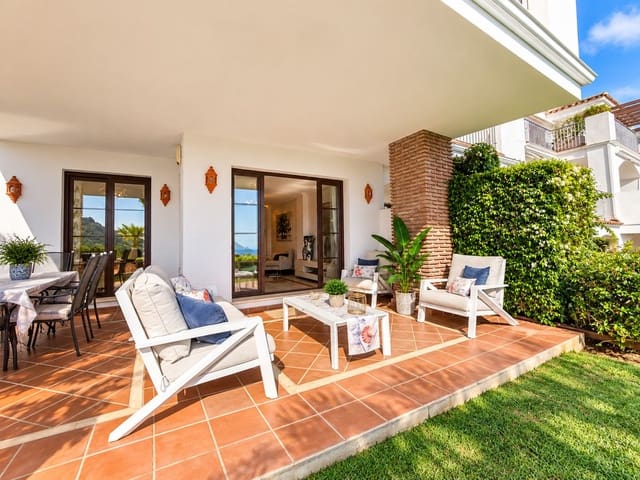Apartamento de 3 habitaciones en Los Arqueros, Benahavís en venta con piscina - 585.000 € (Ref: 10097272)