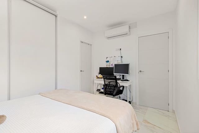 2 sypialnia Apartament na sprzedaż w Marbella - 300 000 € (Ref: 10097273)
