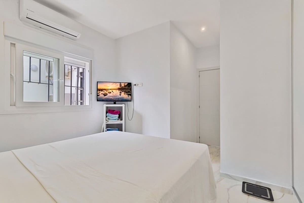 2 sypialnia Apartament na sprzedaż w Marbella - 300 000 € (Ref: 10097273)