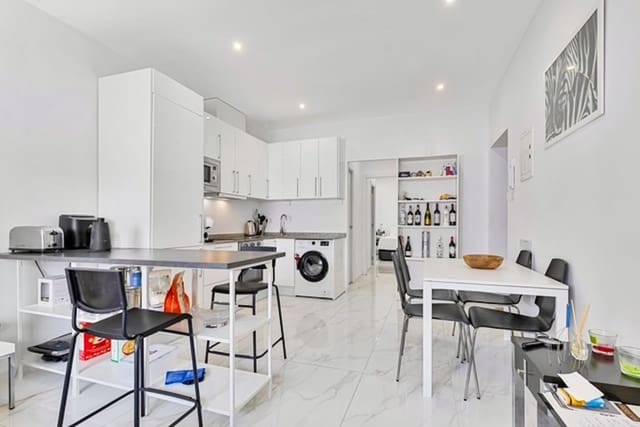 2 sypialnia Apartament na sprzedaż w Marbella - 300 000 € (Ref: 10097273)