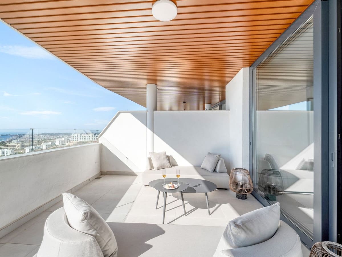 2 soveværelse Lejlighed til salg i Fuengirola med swimmingpool garage - € 650.000 (Ref: 10097274)