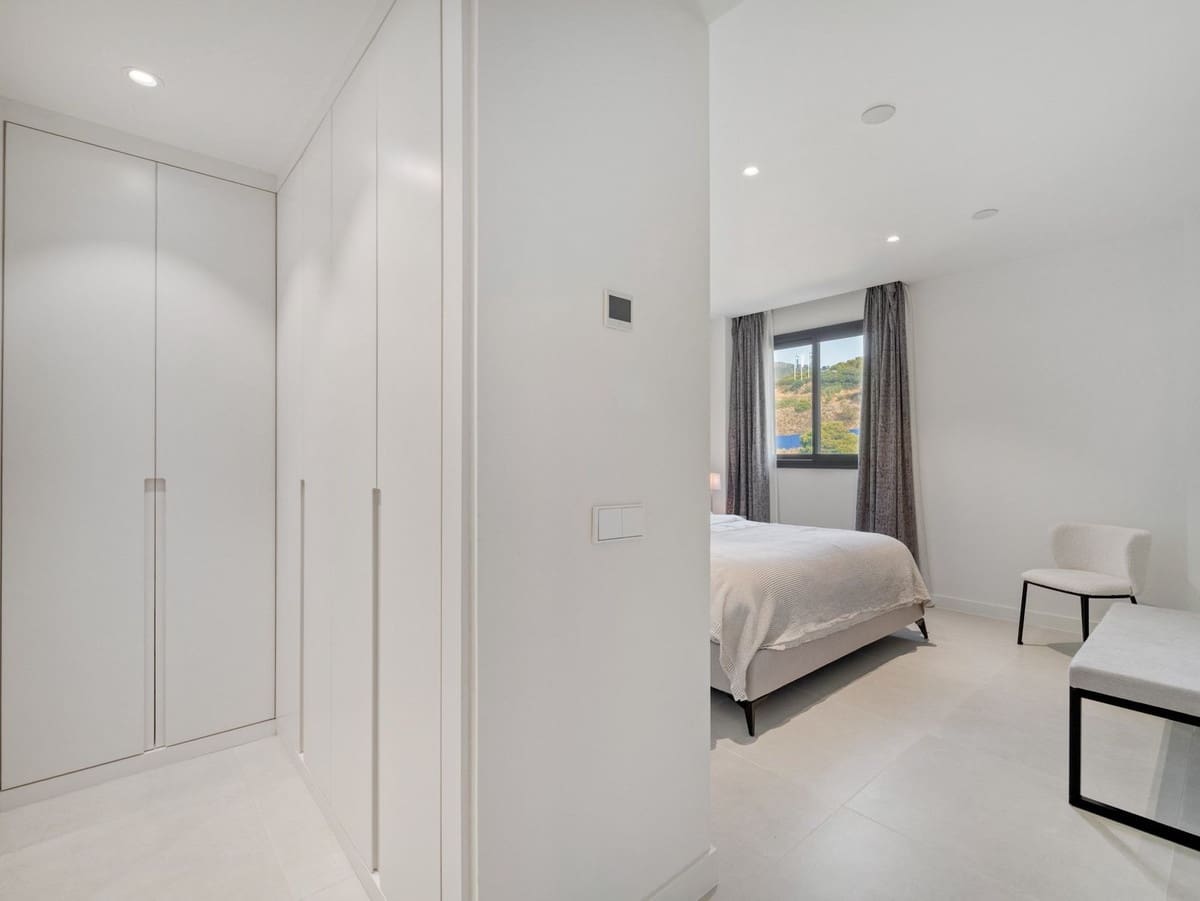 2 soveværelse Lejlighed til salg i Fuengirola med swimmingpool garage - € 650.000 (Ref: 10097274)