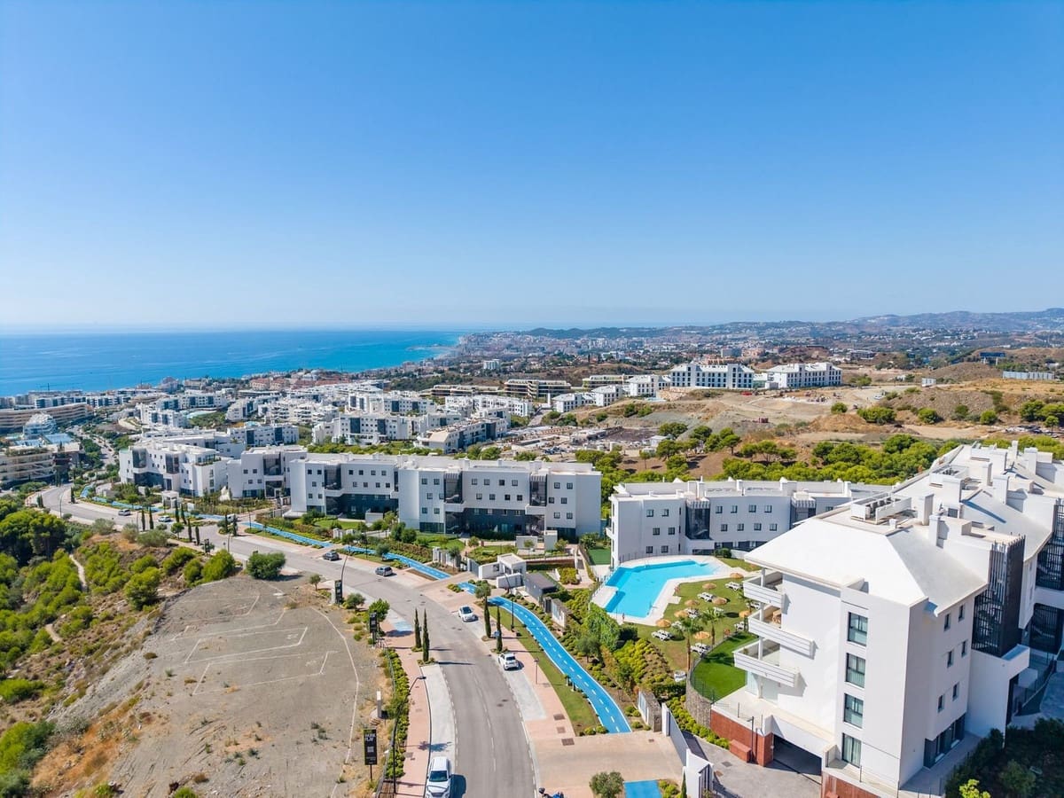 2 soveværelse Lejlighed til salg i Fuengirola med swimmingpool garage - € 650.000 (Ref: 10097274)