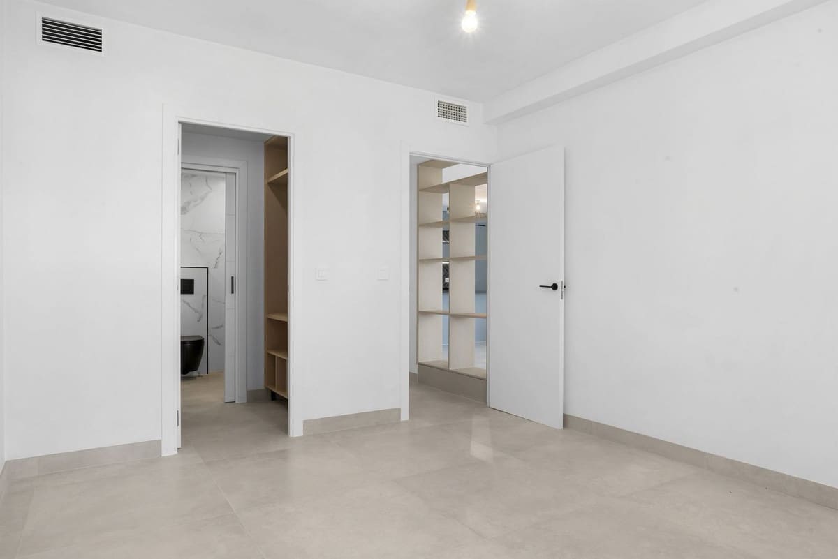 Apartamento de 3 habitaciones en Nueva Andalucia en venta con piscina garaje - 840.000 € (Ref: 10097275)