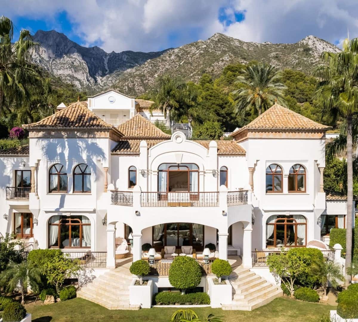 6 Zimmer Villa zu verkaufen in Golden Mile mit Pool Garage - 7.500.000 € (Ref: 10099008)