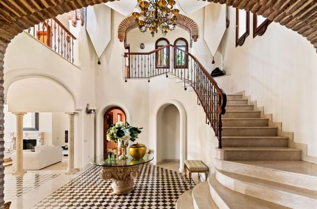 6 slaapkamer Villa te koop in Sierra Blanca, Marbella met zwembad garage - € 7.500.000 (Ref: 10099008)