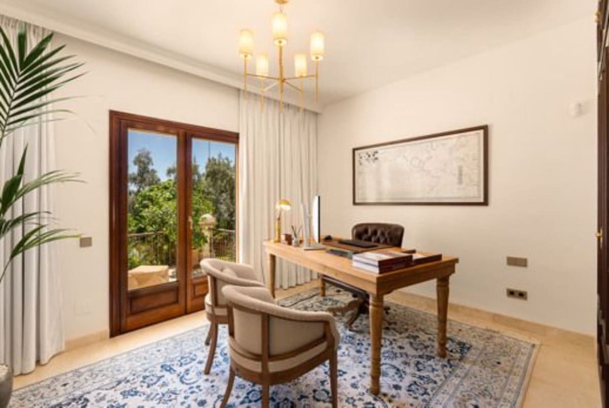 6 Zimmer Villa zu verkaufen in Golden Mile mit Pool Garage - 7.500.000 € (Ref: 10099008)