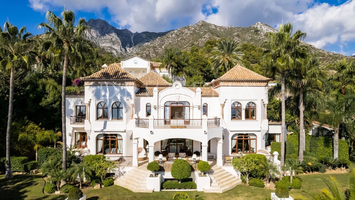 6 Zimmer Villa zu verkaufen in Golden Mile mit Pool Garage - 7.500.000 € (Ref: 10099008)