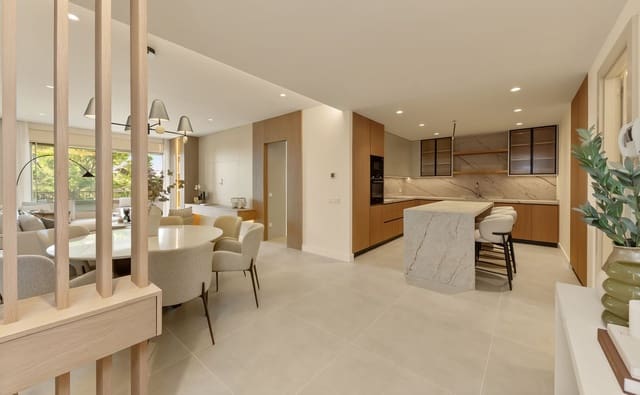 3 soverom Leilighet til salgs i Golden Mile, Marbella med svømmebasseng - € 3 200 000 (Ref: 10099602)