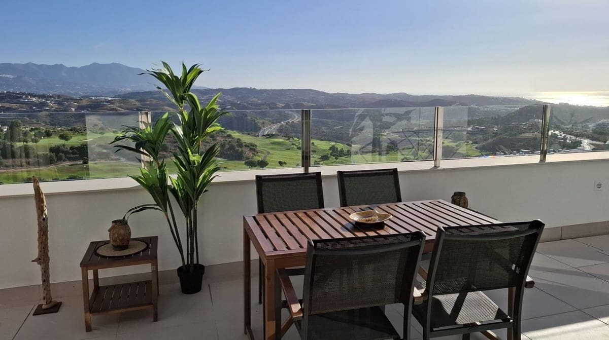 2 makuuhuone Huoneisto myytävänä paikassa La Cala de Mijas mukana uima-altaan 
autotalli - 695 000 € (Ref: 10099603)