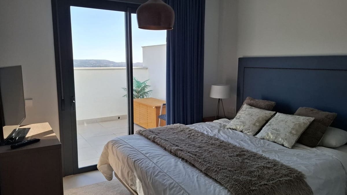 2 makuuhuone Huoneisto myytävänä paikassa La Cala de Mijas mukana uima-altaan 
autotalli - 695 000 € (Ref: 10099603)