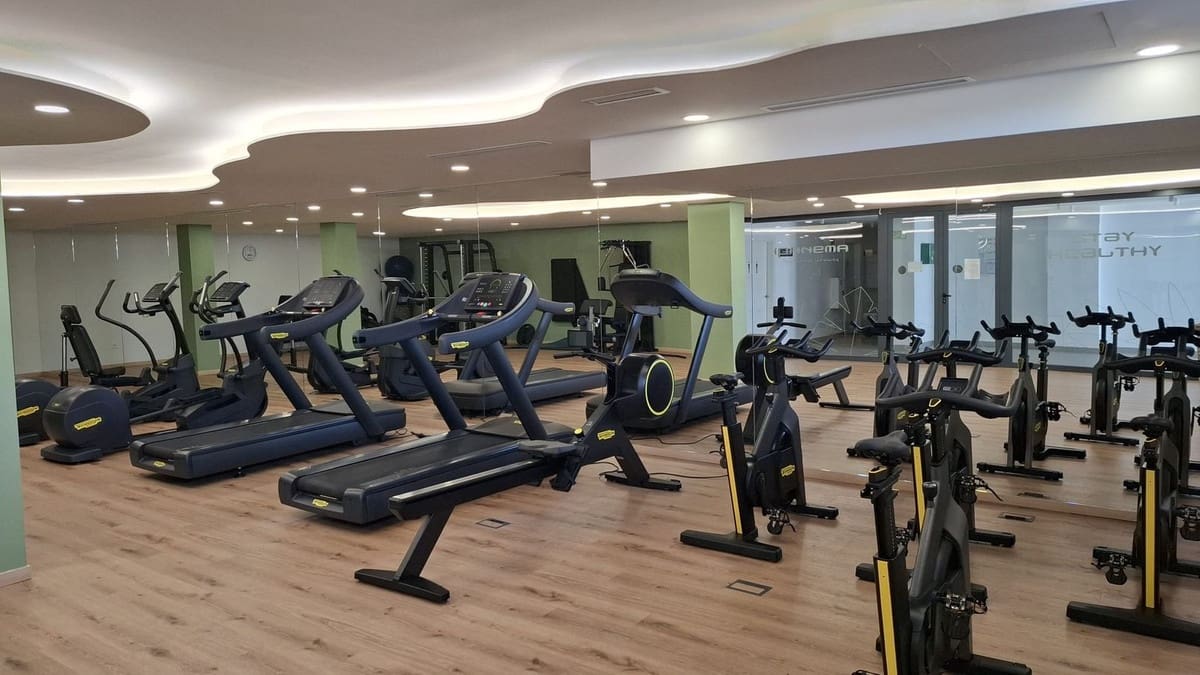 2 makuuhuone Huoneisto myytävänä paikassa La Cala de Mijas mukana uima-altaan 
autotalli - 695 000 € (Ref: 10099603)