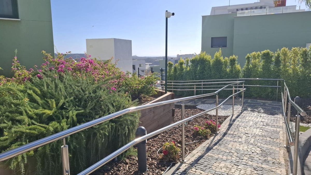 2 makuuhuone Huoneisto myytävänä paikassa La Cala de Mijas mukana uima-altaan 
autotalli - 695 000 € (Ref: 10099603)