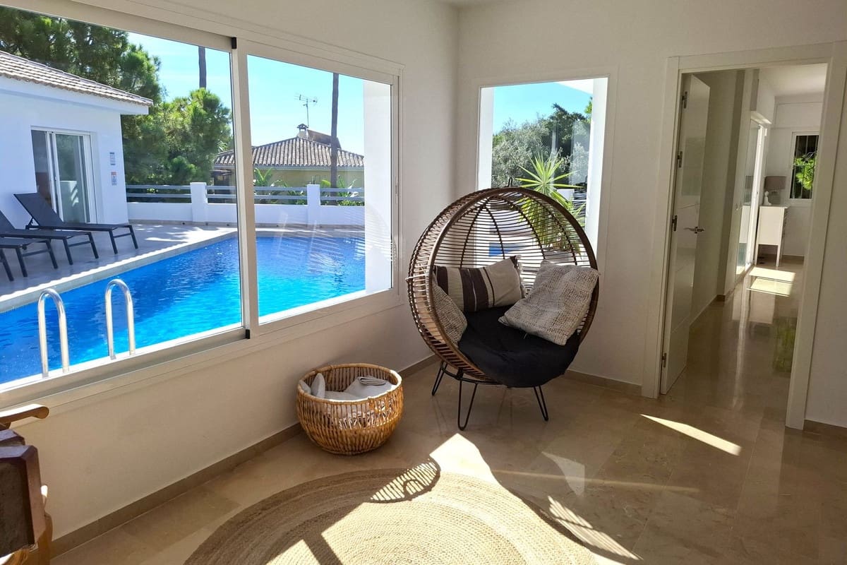 5 sovrum Villa till salu i Mijas Costa med pool garage - 1 345 000 € (Ref: 10099606)