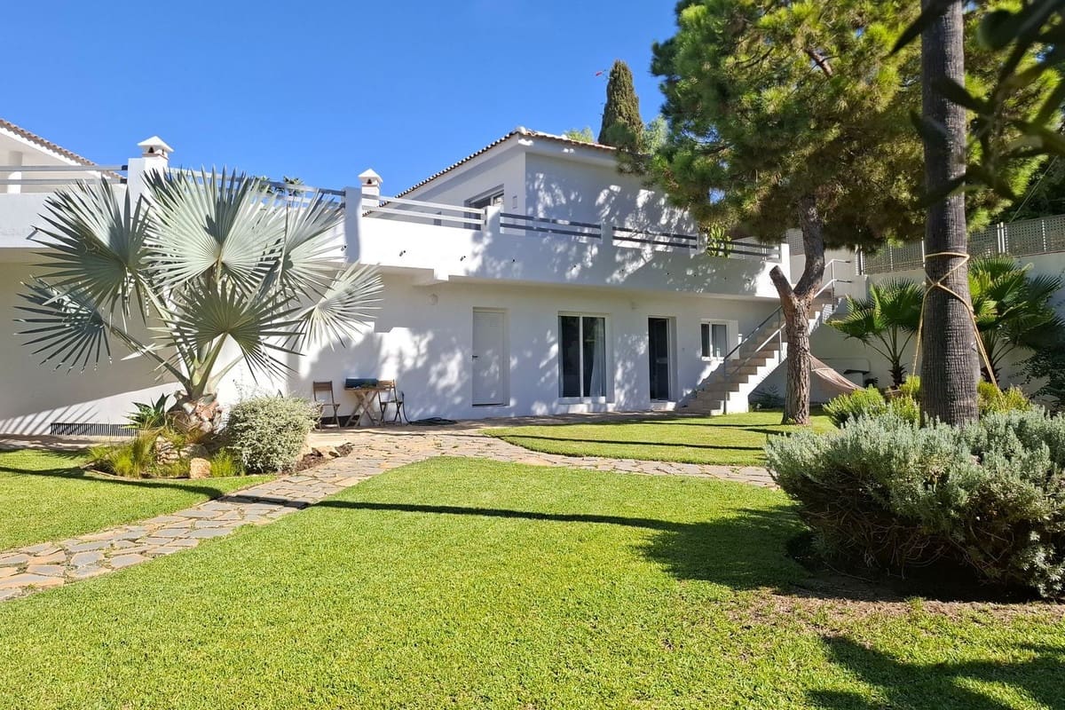 5 sovrum Villa till salu i Mijas Costa med pool garage - 1 345 000 € (Ref: 10099606)