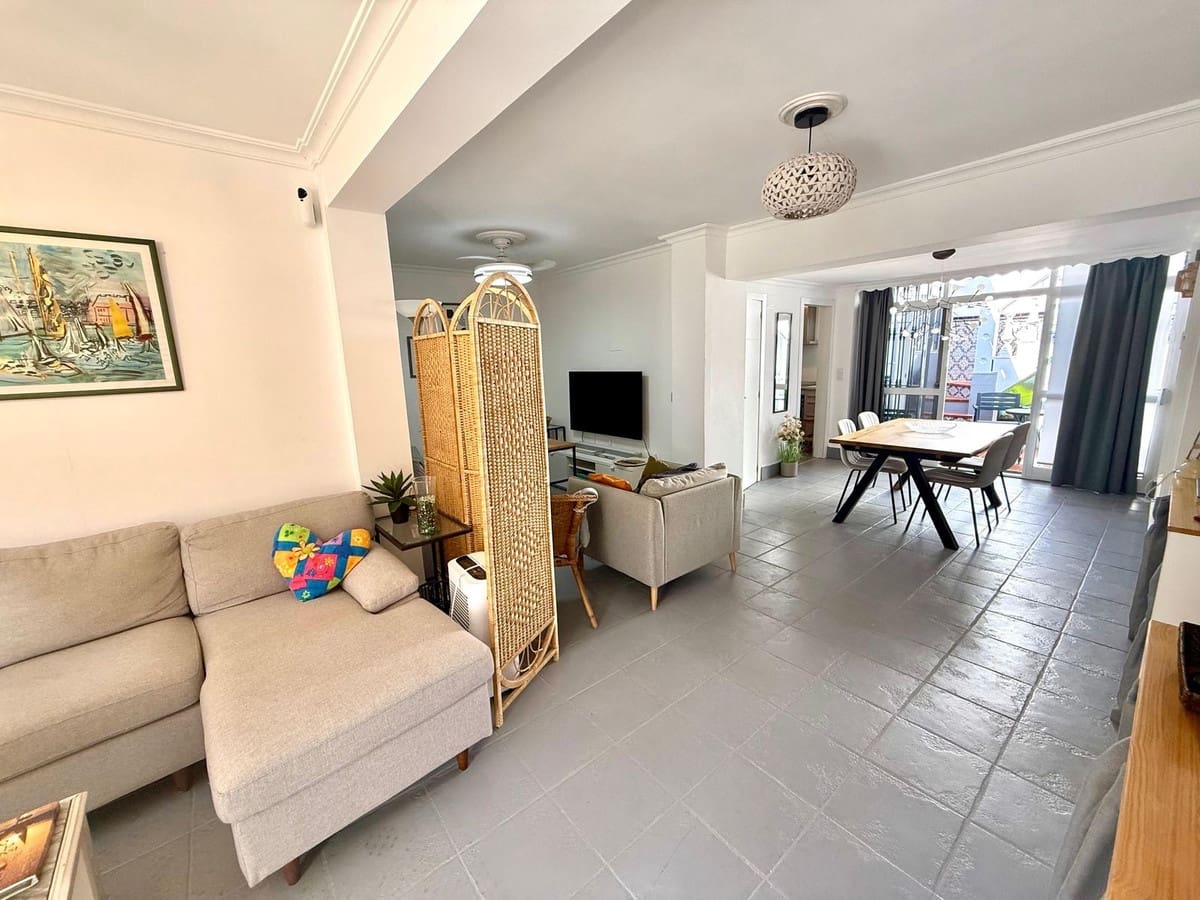 3 Zimmer Doppelhaus zu verkaufen in Fuengirola mit Pool - 435.000 € (Ref: 10099608)
