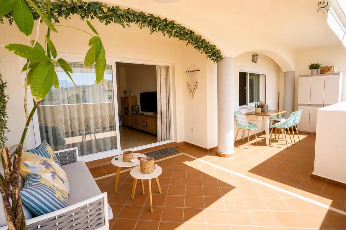 2 Zimmer Apartment zu verkaufen in Elviria mit Pool Garage - 419.000 € (Ref: 10101308)