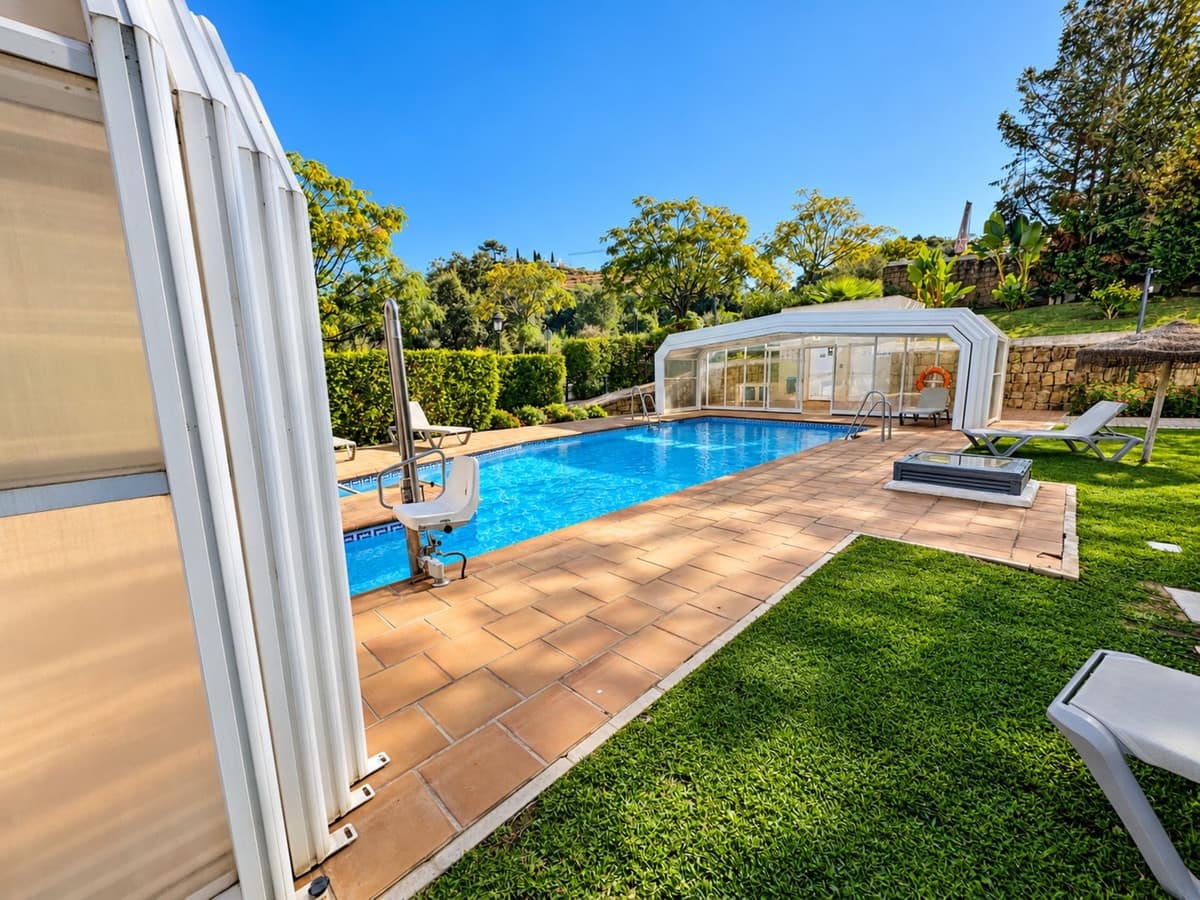 2 Zimmer Apartment zu verkaufen in Elviria mit Pool Garage - 419.000 € (Ref: 10101308)
