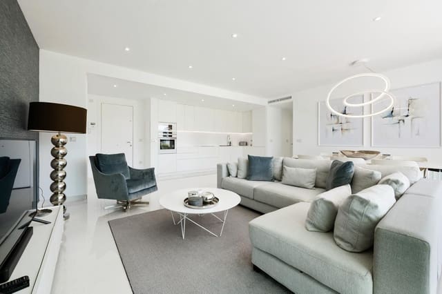 3 chambre Appartement à vendre à Estepona avec piscine garage - 1 200 000 € (Ref: 10101311)
