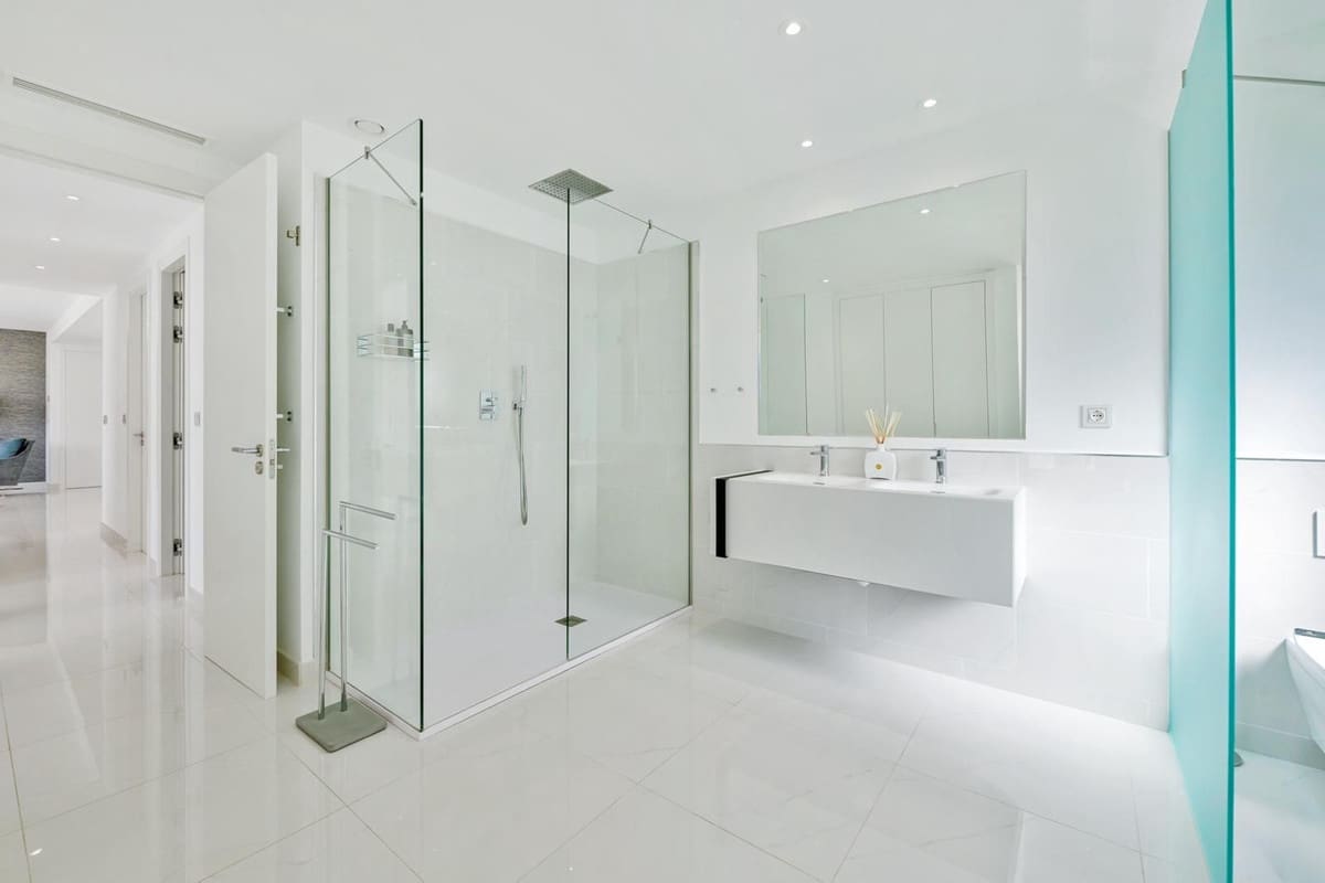 3 chambre Appartement à vendre à Estepona avec piscine garage - 1 200 000 € (Ref: 10101311)