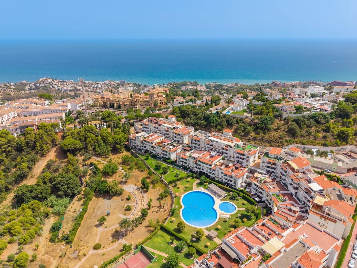 2 slaapkamer Appartement te koop in Benalmadena met zwembad garage - € 390.000 (Ref: 10101313)